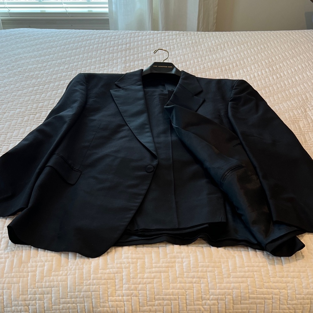 Johnny Bench Classic Black Tuxedo